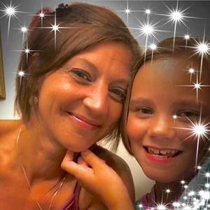 Meet your Posher, Emy